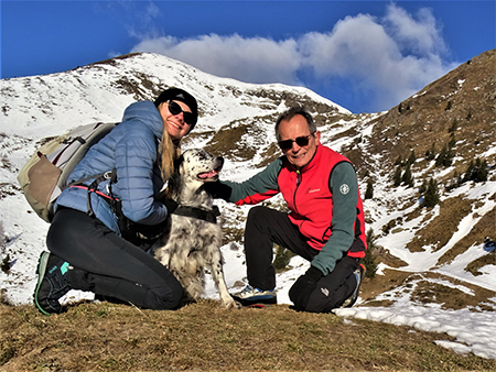 Dai Piani al Monte Avaro neve, sole, ventooo ! 4febb23 - FOTOGALLERY